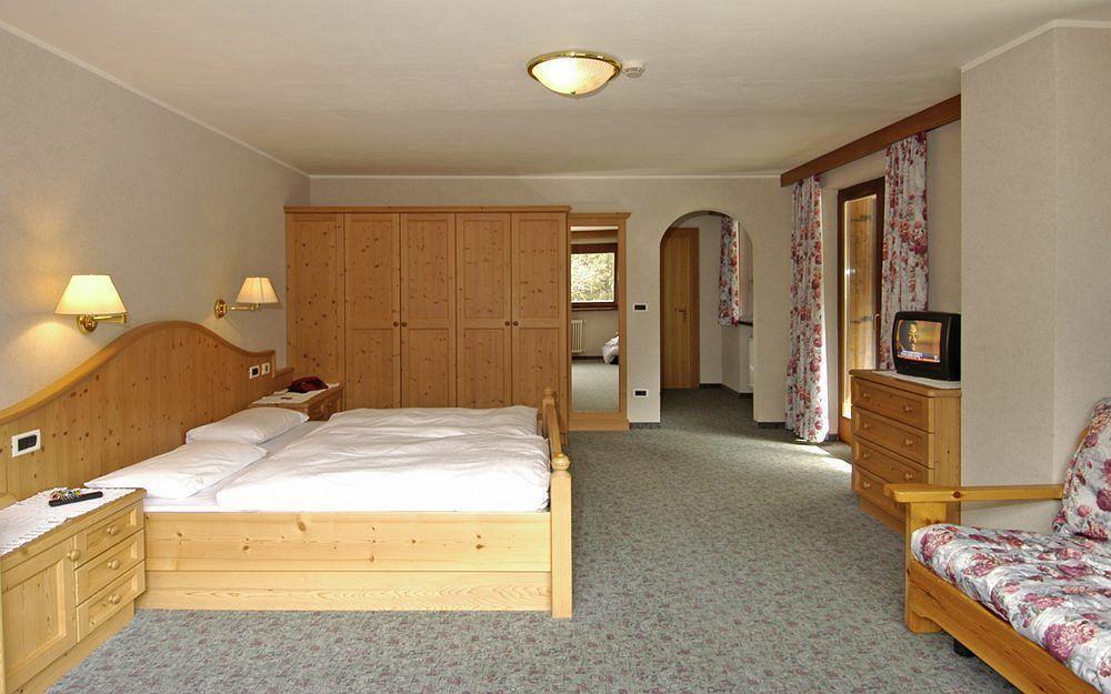 סן ויג'יליו די מרבה Hotel Monte Paraccia מראה חיצוני תמונה
