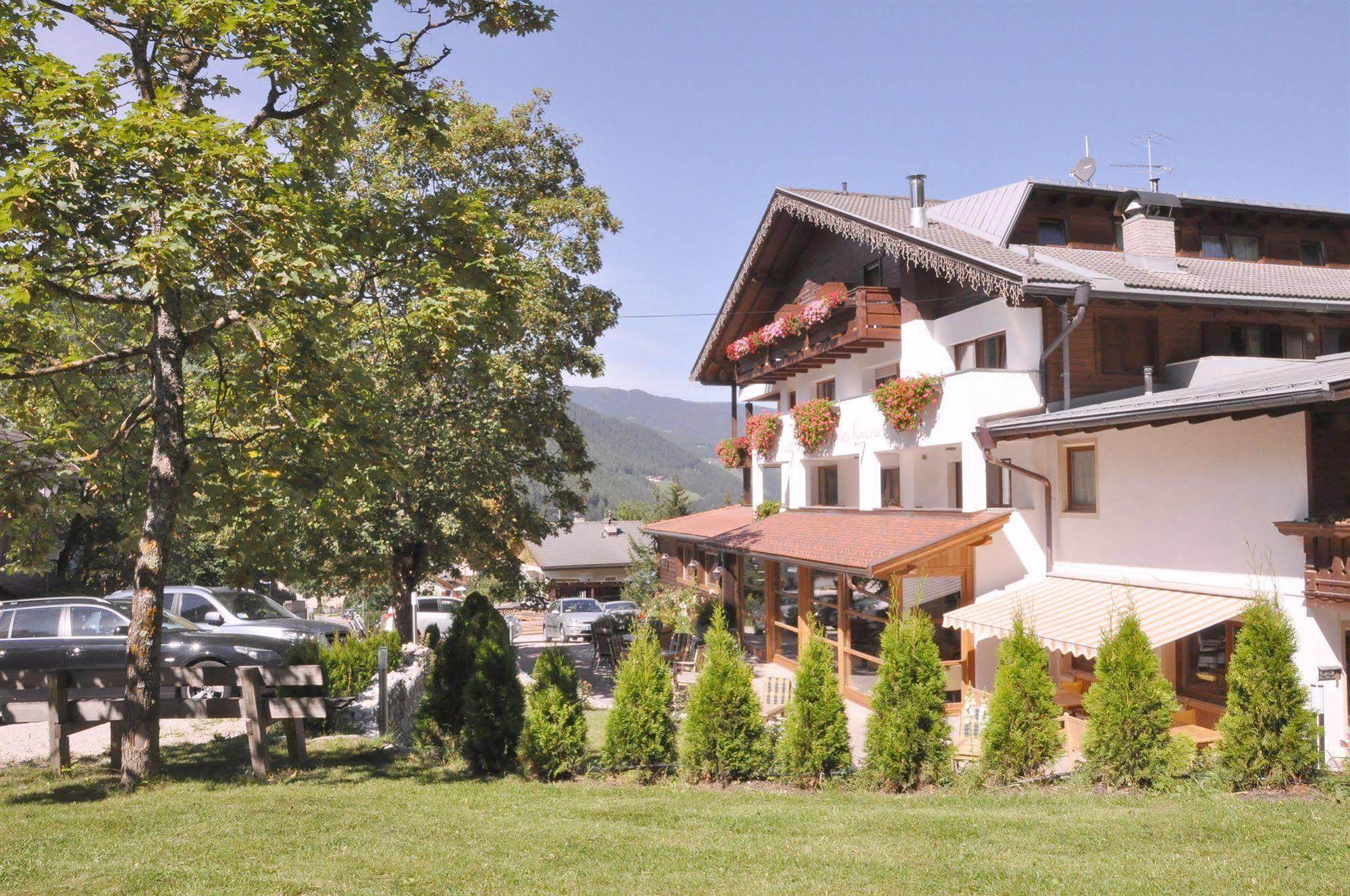 סן ויג'יליו די מרבה Hotel Monte Paraccia מראה חיצוני תמונה