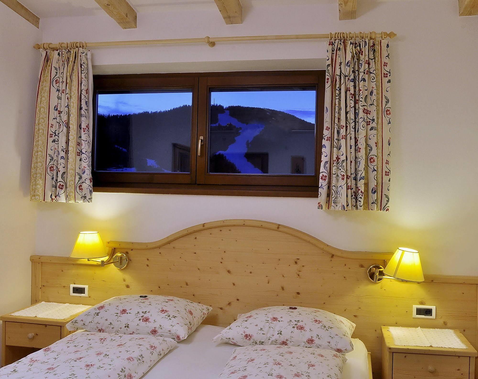 סן ויג'יליו די מרבה Hotel Monte Paraccia מראה חיצוני תמונה
